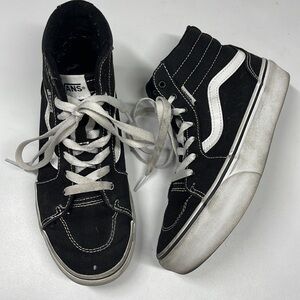 Vans Girls Black & White Classic High Top Lace Up Sneakers Size 4 Sk8-Hi